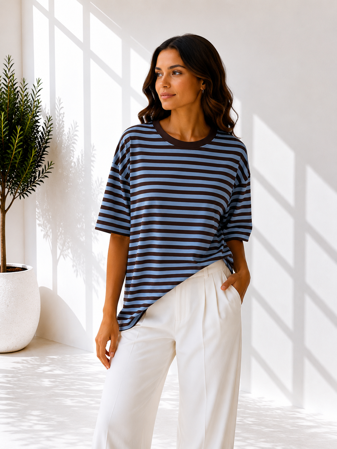 STREPEN T-SHIRT DONKERBRUIN/BLAUW